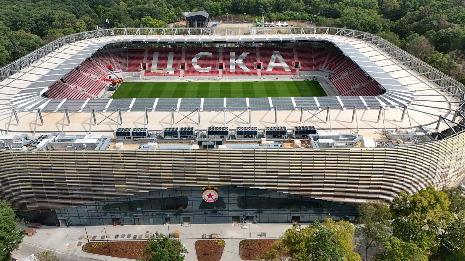 Новият стадион „Българска армия“ на ЦСКА в София през август 2026 година