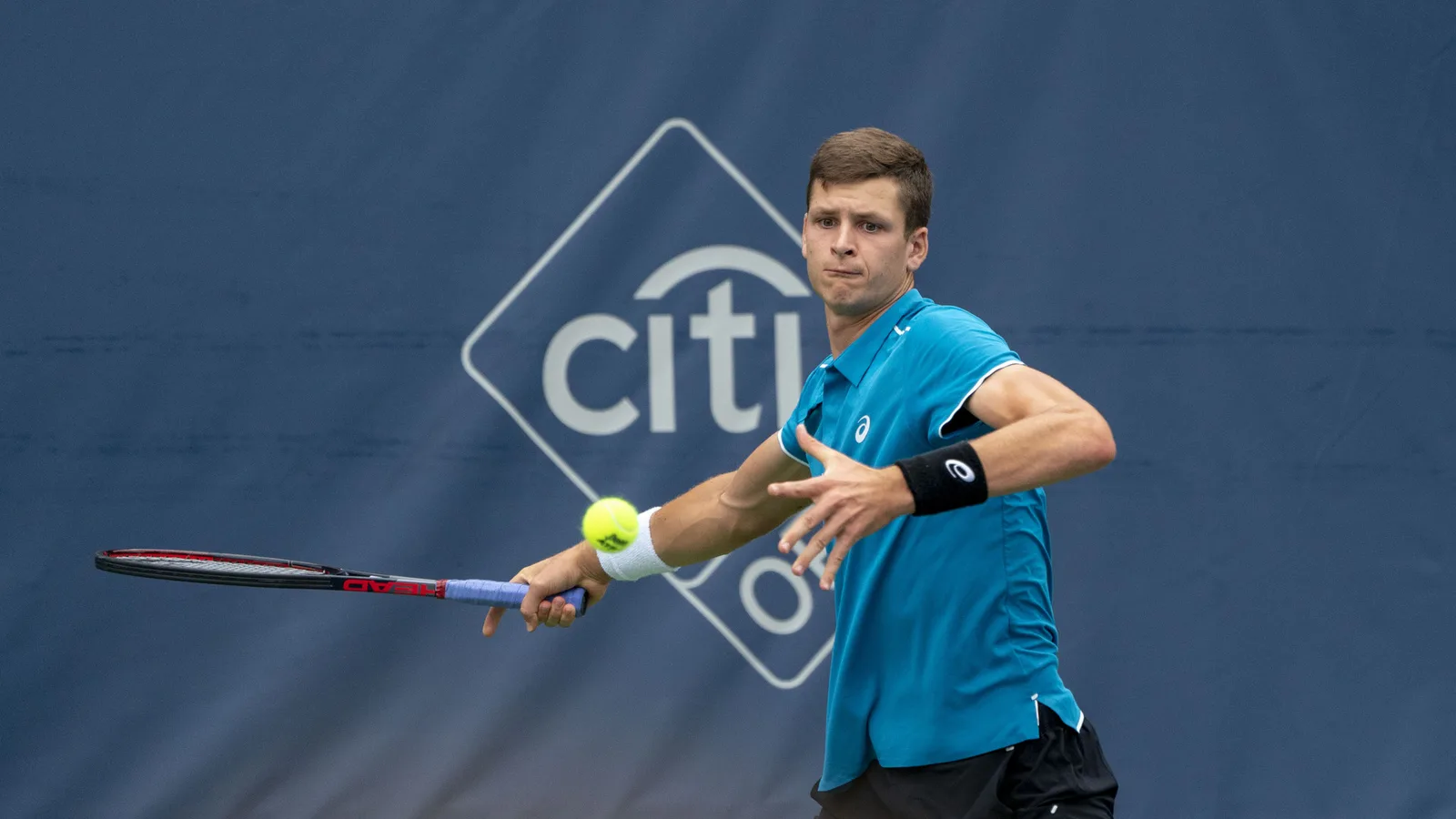 Хуберт Хуркач в игра на Citi Open 2018 — архивна снимка преди двубоя с Мартин Дам в Чънду