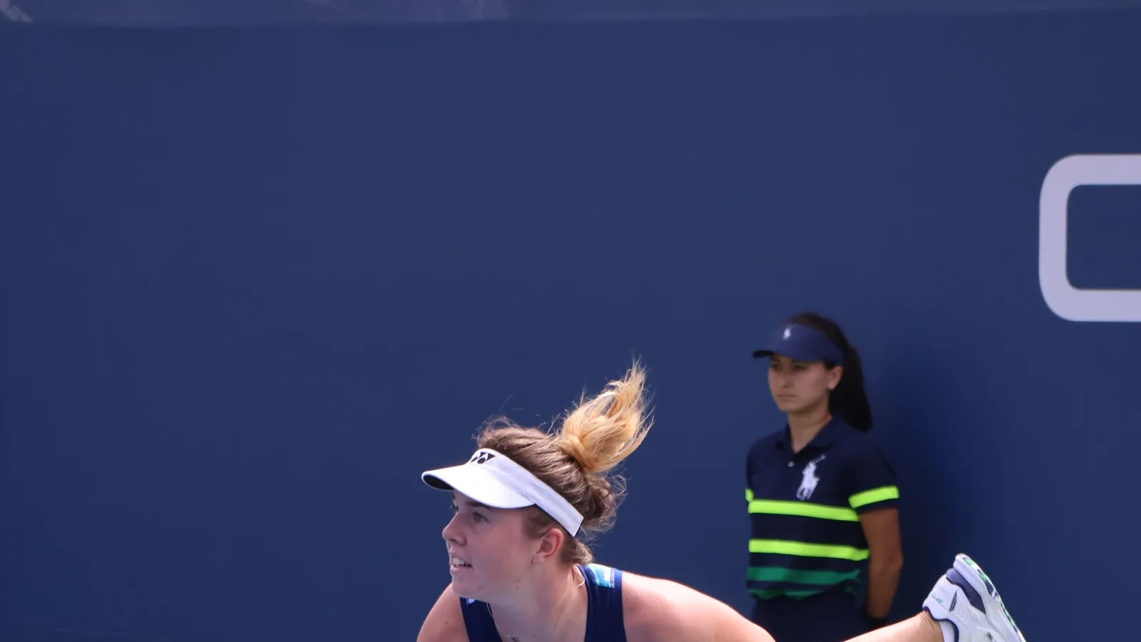 Линда Носкова по време на мач на US Open през 2023 година — архивен кадър